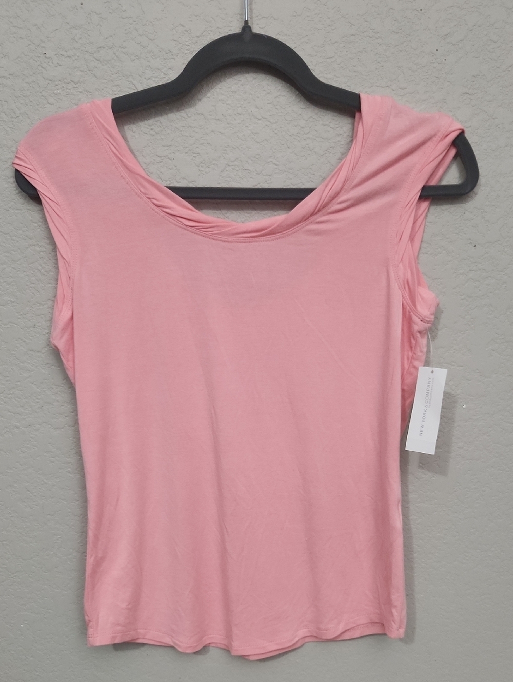 New York & Company Soft Pink Cap Sleeve Scoop Tank